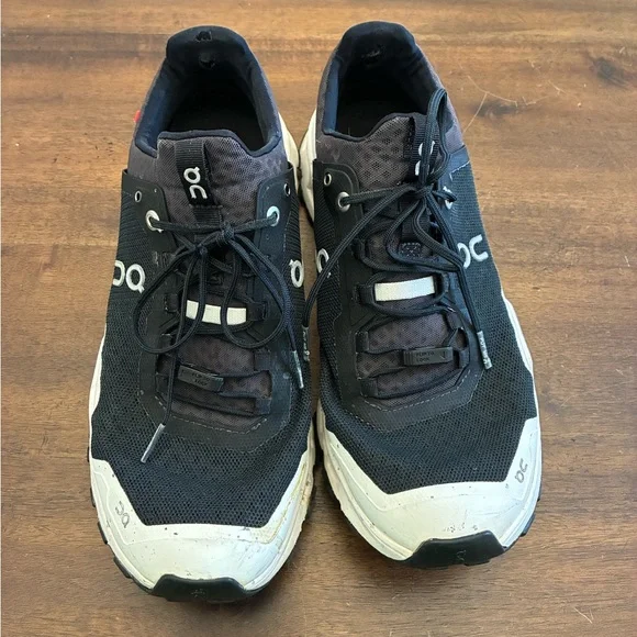 On Cloud Helion Shoes Sneakers Women’s 11 Black White Running - Picture 3 of 8